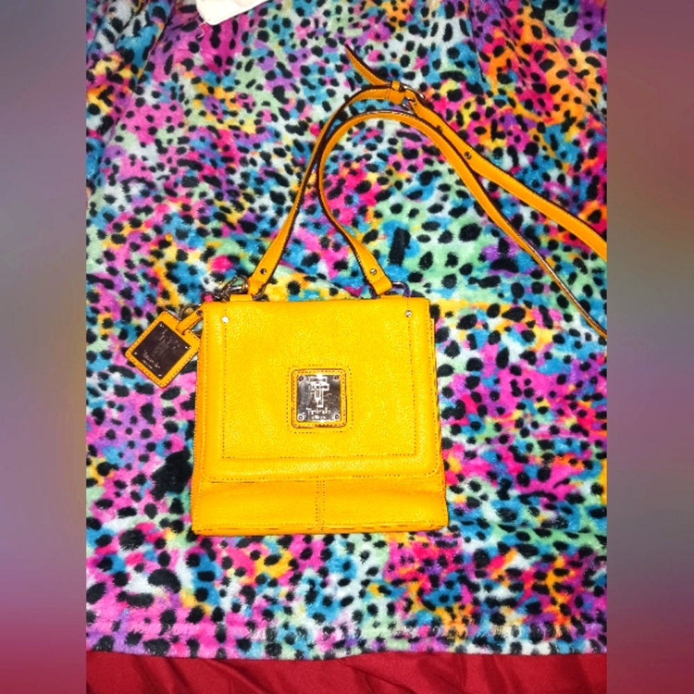 Tiganello Yellow mustard Leather Crossbody